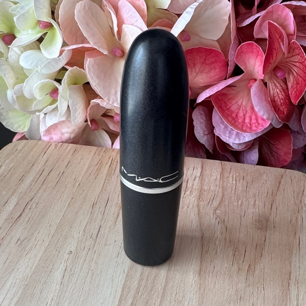 MAC Matte 608 MEHR Lipstick - Picture 2 of 3